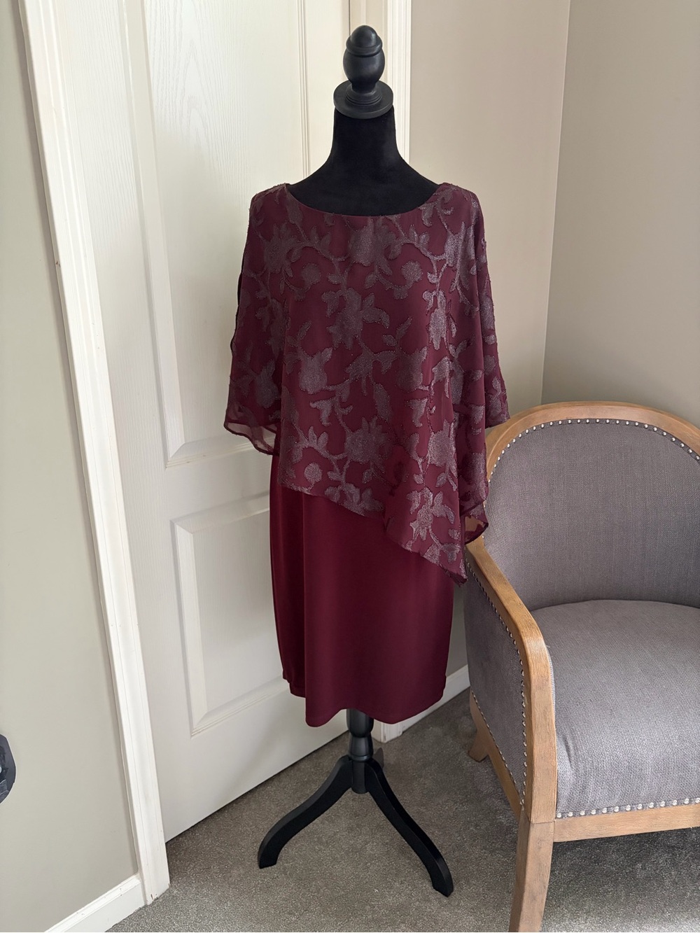 connected apparel Burgundy Floral Overlay Midi Dress